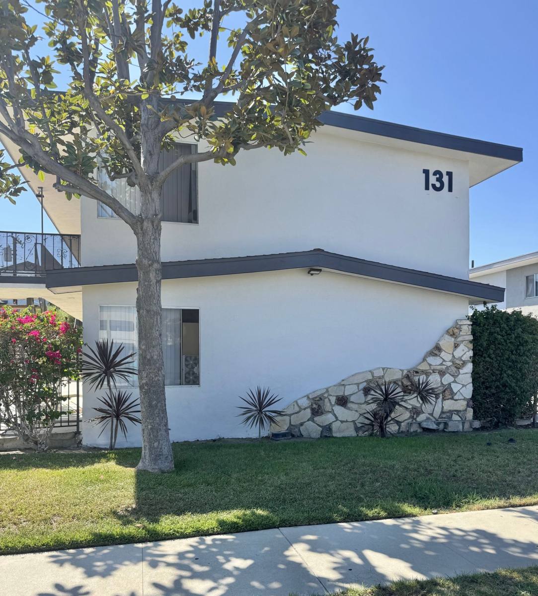 Apartment for rent at 119-135 S Fahrion Place, Anaheim, CA 92805