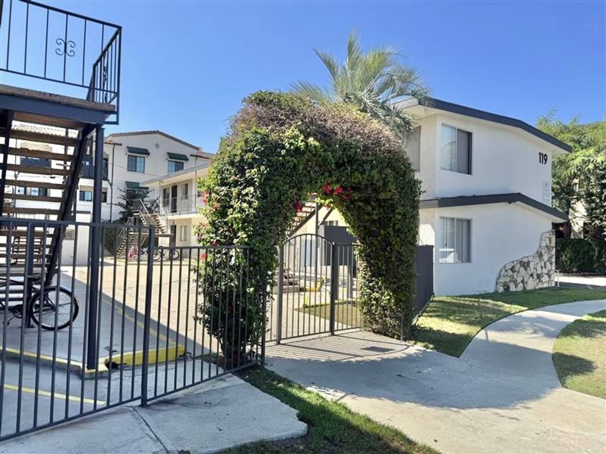 Apartment for rent at 119-135 S Fahrion Place, Anaheim, CA 92805