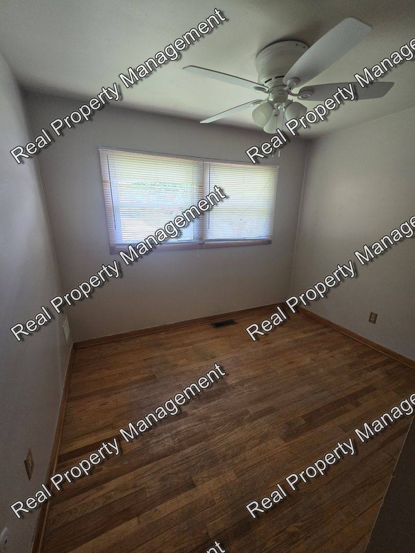 House for rent at 6839 Harrison St, Merrillville, IN 46410