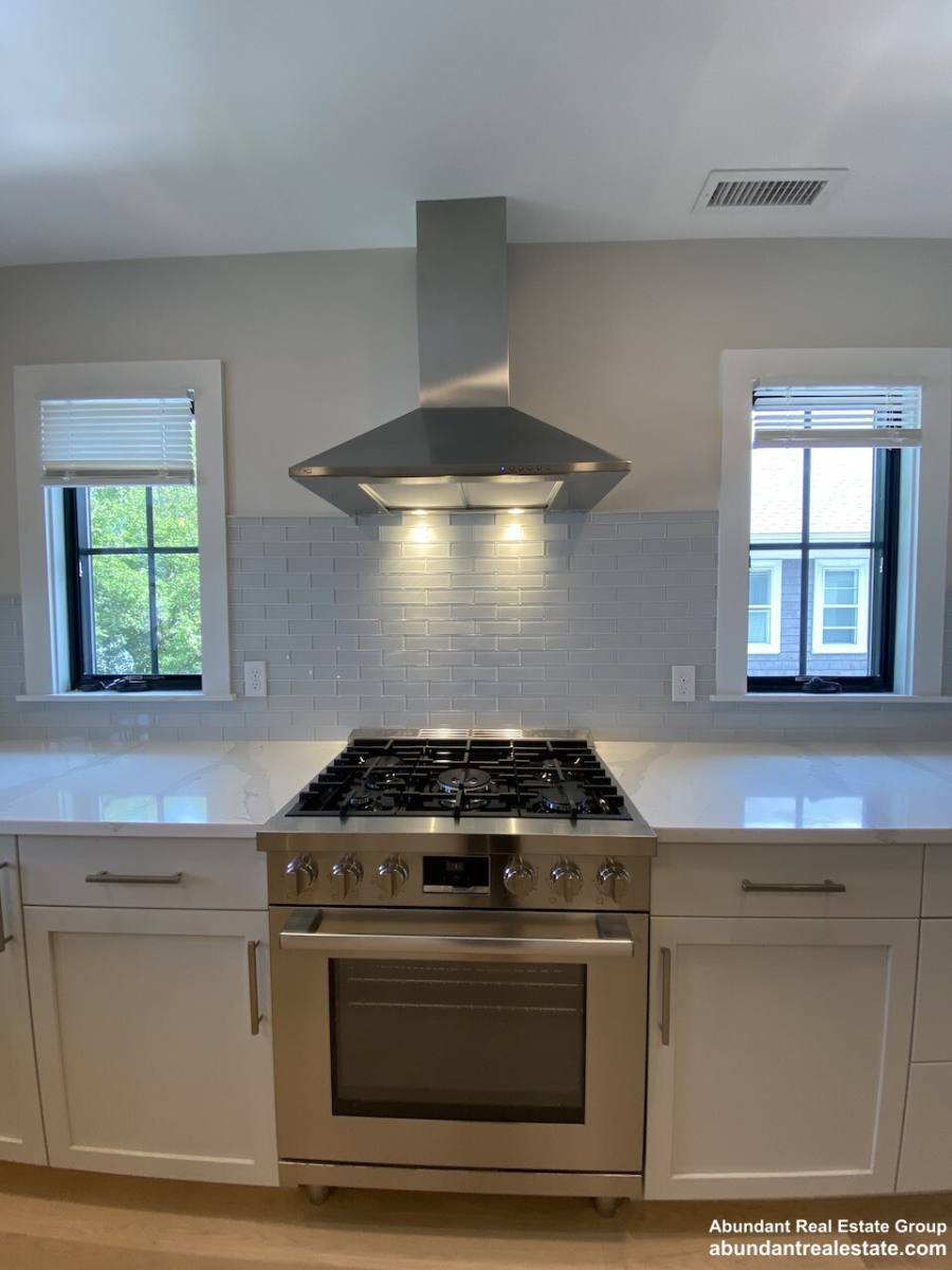 House for rent at 31-33 Brimmer St #2, Watertown, MA 02472