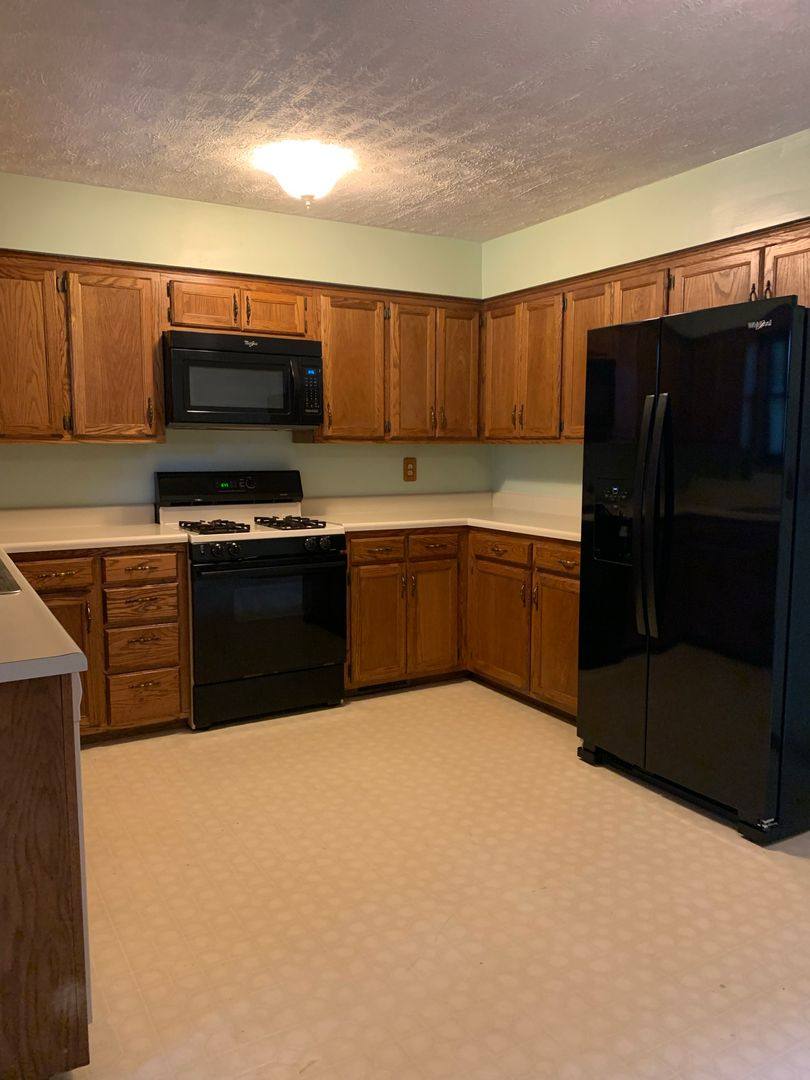 House for rent at 140 E Stewart St, Walnut Grove, MO 65770