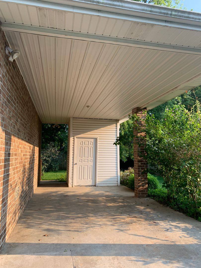 House for rent at 140 E Stewart St, Walnut Grove, MO 65770