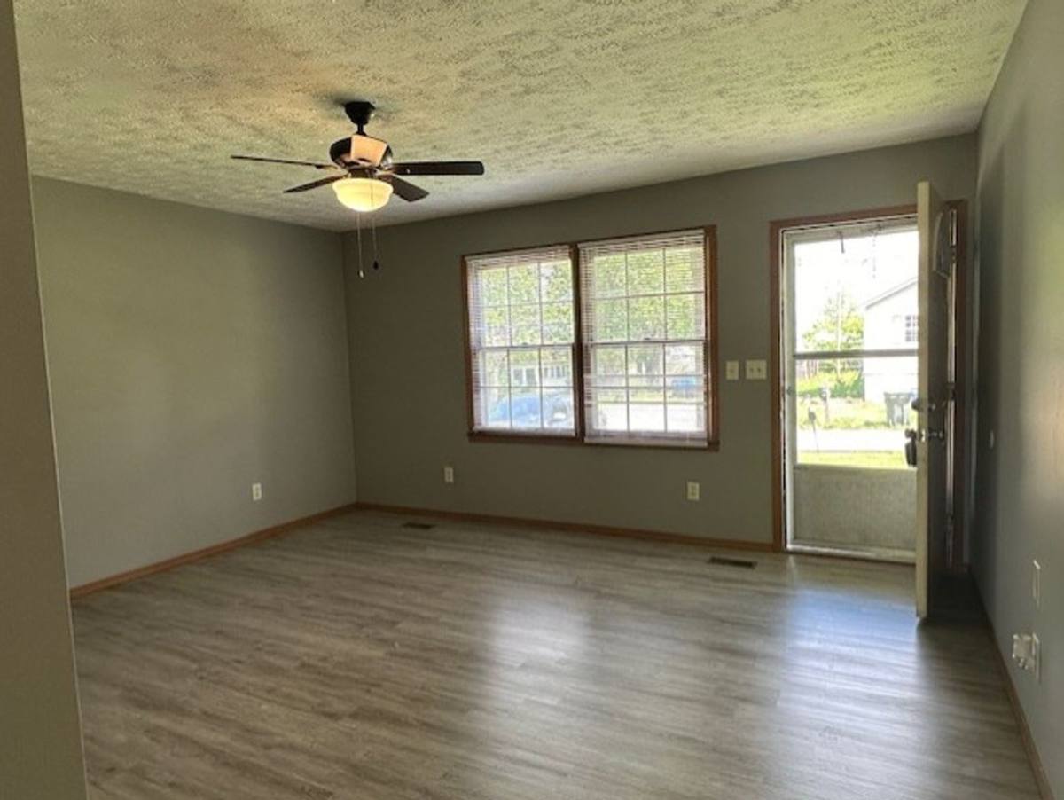 House for rent at 140 E Stewart St, Walnut Grove, MO 65770