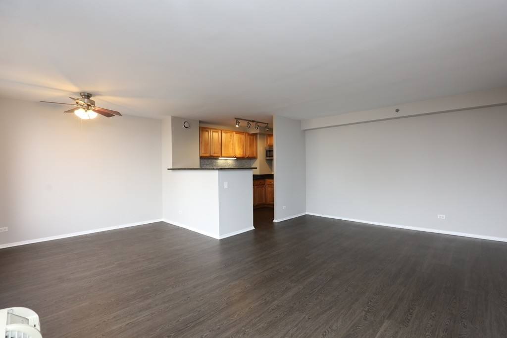Apartment for rent at 4334 Hazel #D305, Chicago, IL 60613