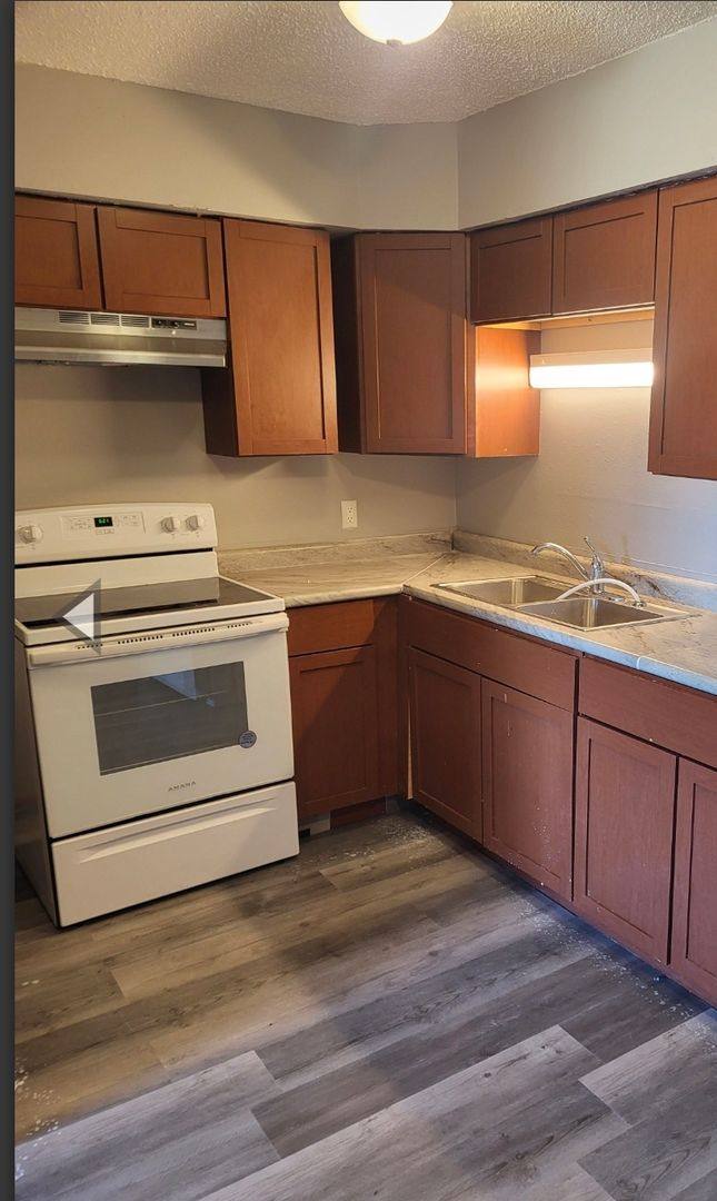 Apartment for rent at 1006 SW 11th St, Leon, IA 50144