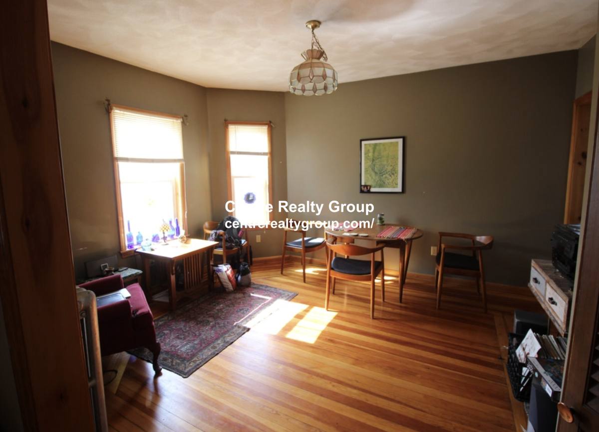 Apartment for rent at 27 Princeton St #2, Medford, MA 02155
