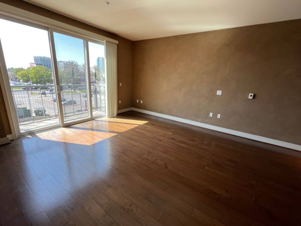 Townhouse for rent at 1556 Brunswig Lane, Emeryville, CA 94608
