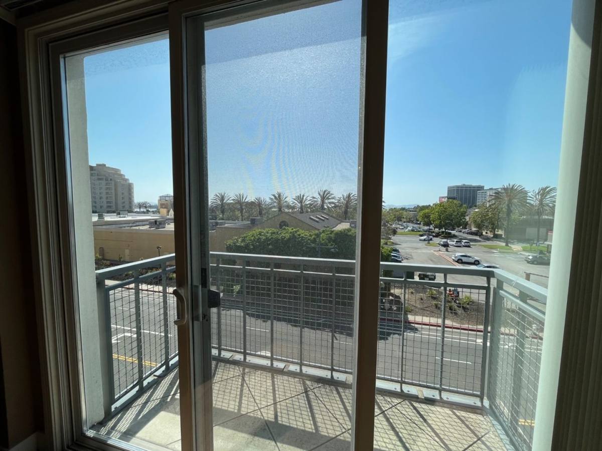 Townhouse for rent at 1556 Brunswig Lane, Emeryville, CA 94608