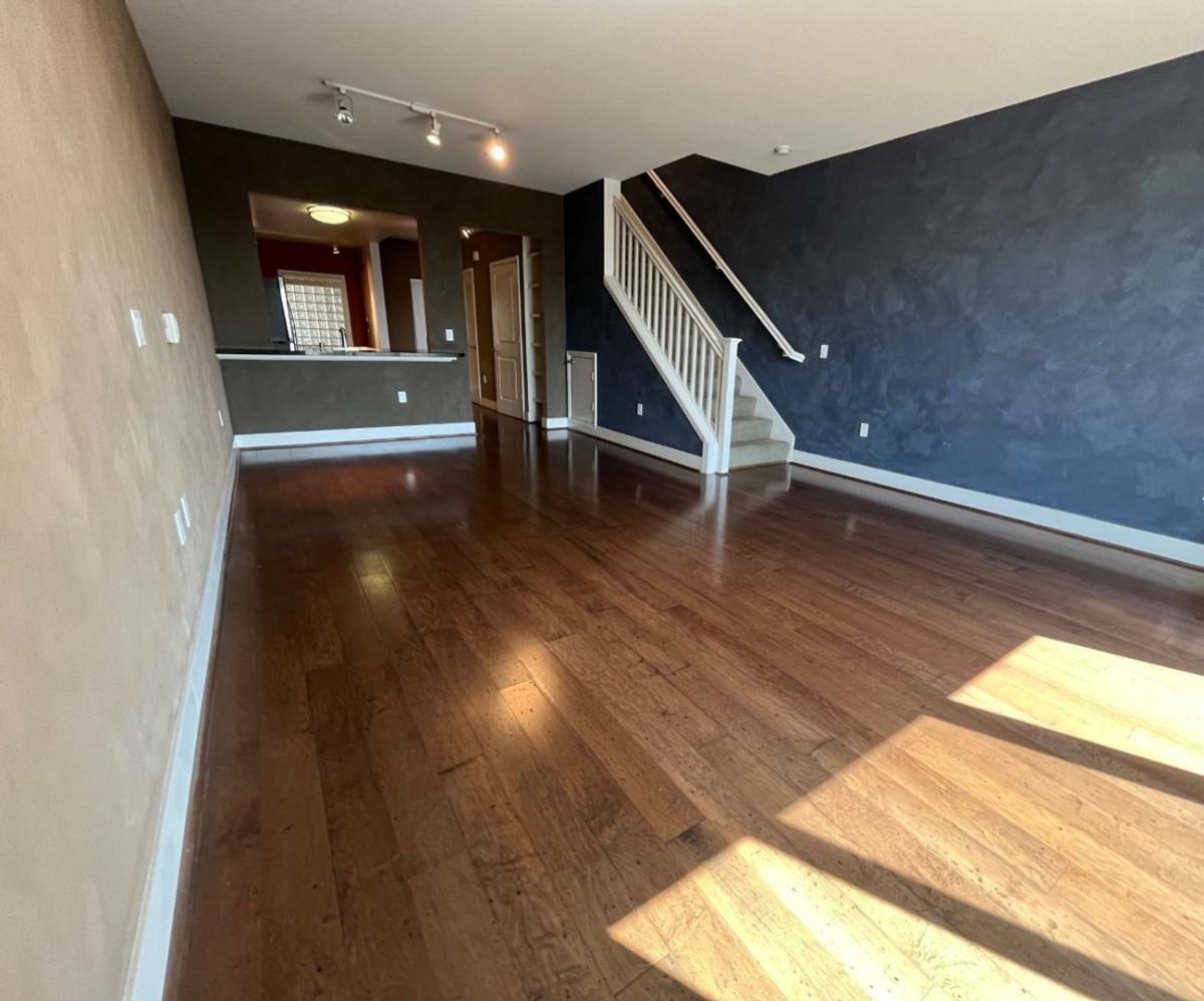 Townhouse for rent at 1556 Brunswig Lane, Emeryville, CA 94608
