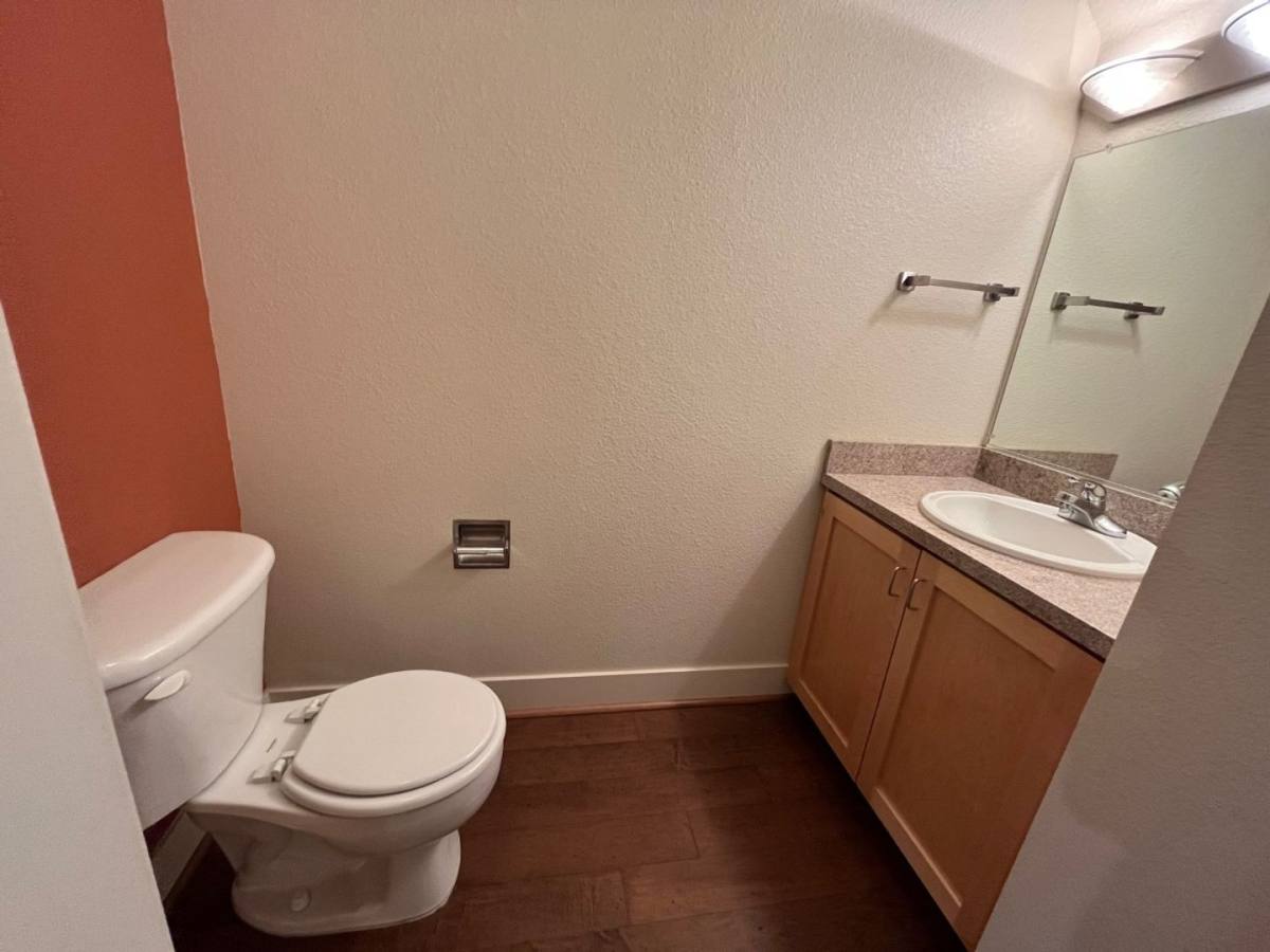 Townhouse for rent at 1556 Brunswig Lane, Emeryville, CA 94608