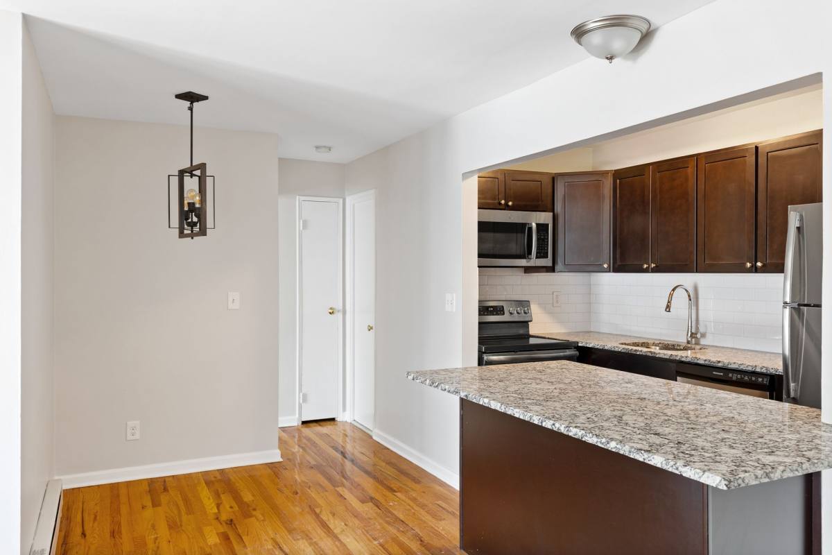 Apartment for rent at 420 Highland Ave, Wood Ridge, NJ 07075