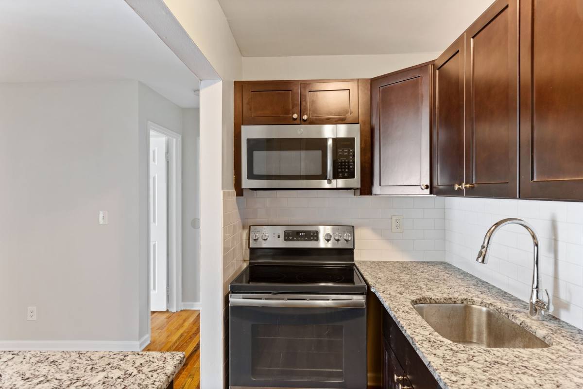 Apartment for rent at 420 Highland Ave, Wood Ridge, NJ 07075