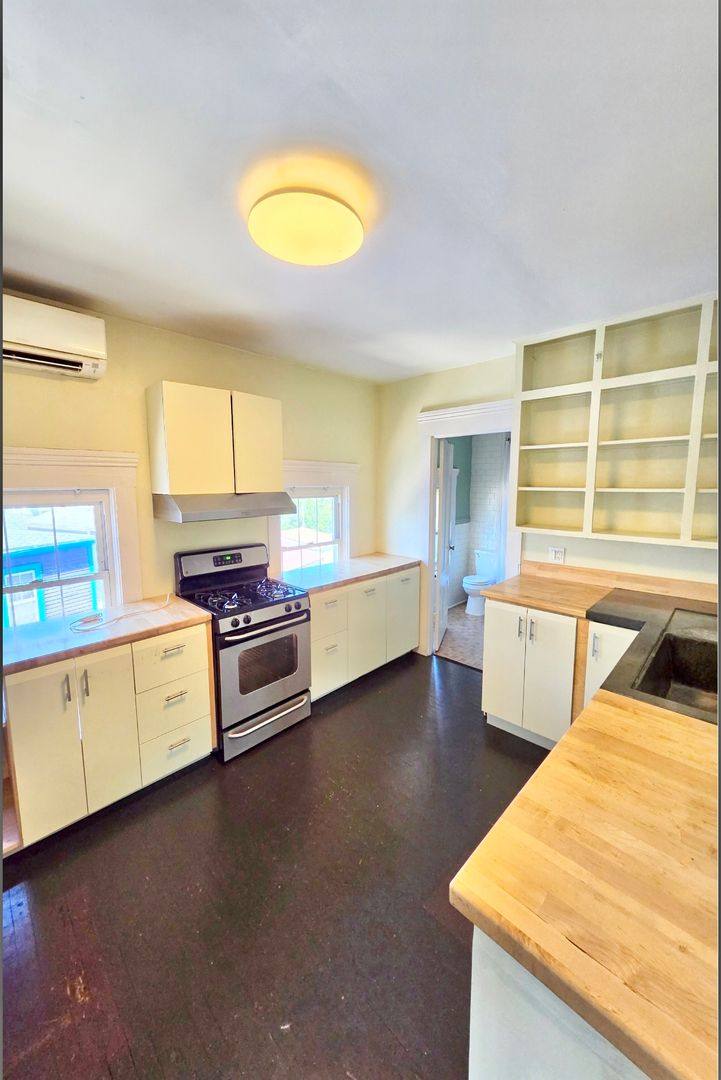 Apartment for rent at 123 Elmwood Ave, Providence, RI 02907