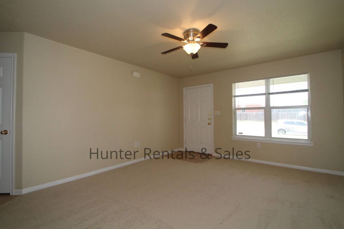 Townhouse for rent at 4204-A Elms Run Circle, Killeen, TX 76542