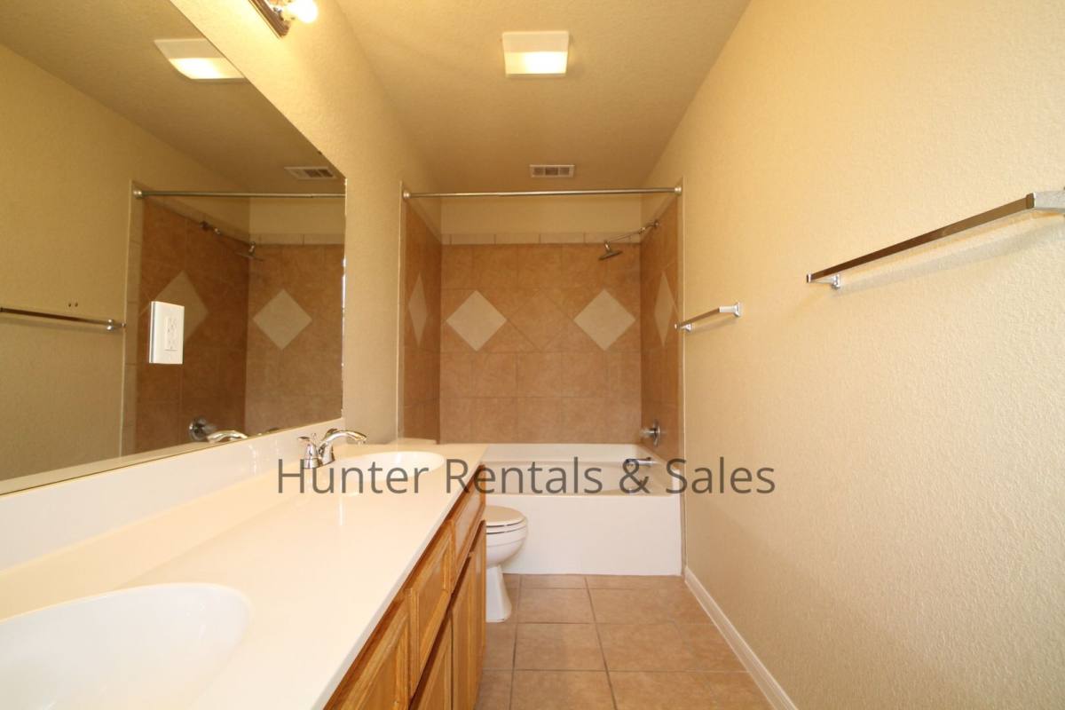 Townhouse for rent at 4204-A Elms Run Circle, Killeen, TX 76542
