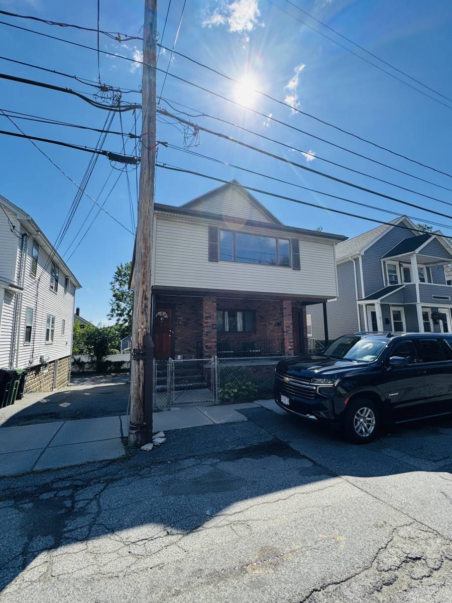 Apartment for rent at 43 Chapman St #2, Watertown, MA 02472