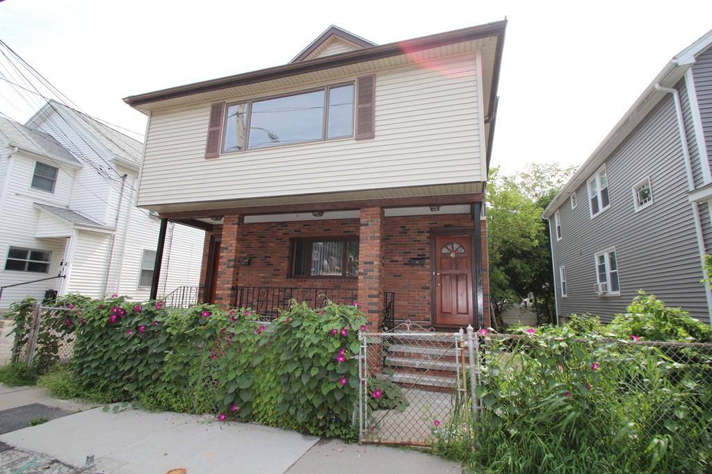 Apartment for rent at 43 Chapman St #2, Watertown, MA 02472