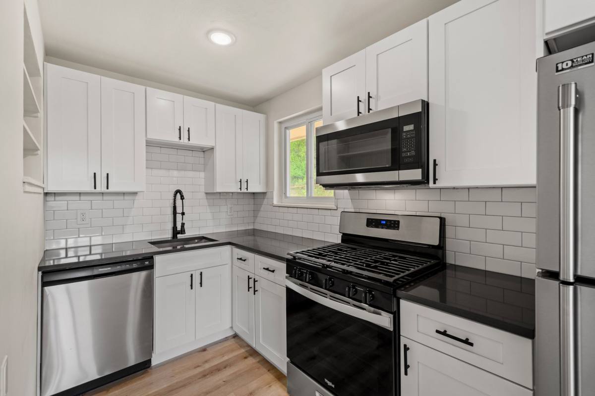 House for rent at 414 Elwood Dr, Pittsburgh, PA 15235