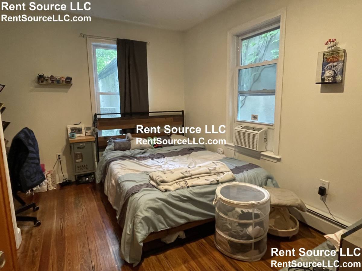 House for rent at 187 Brookline St #1, Cambridge, MA 02139