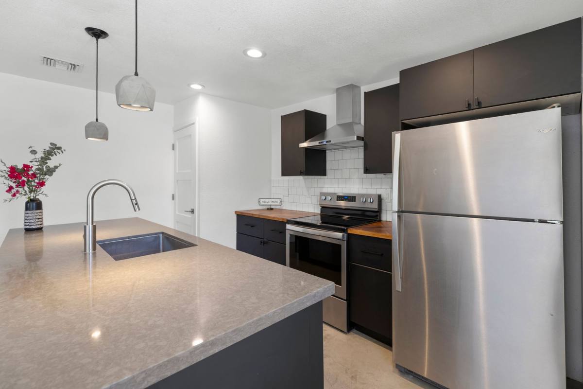 House for rent at 934 W Parkway Blvd, Tempe, AZ 85281