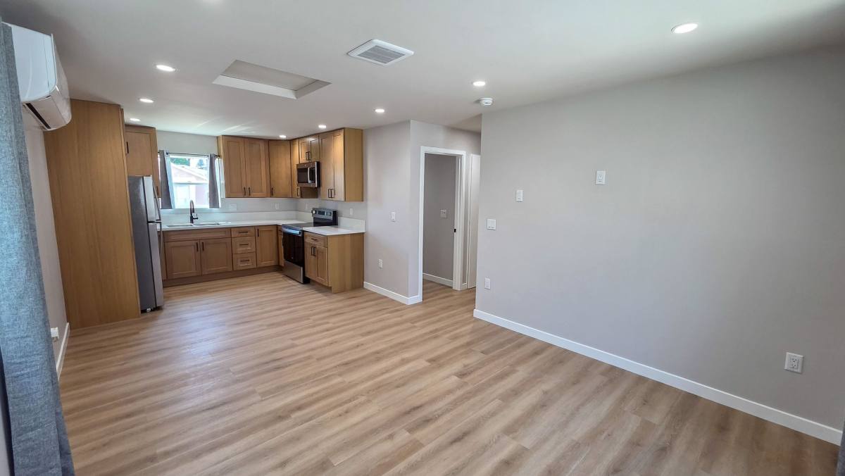 Apartment for rent at 7651 Comstock Ave, Whittier, CA 90602