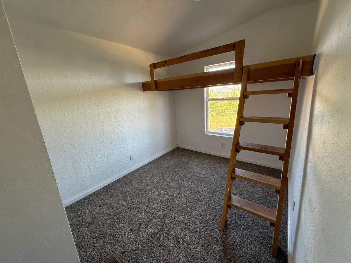 Apartment for rent at 4312 Beagle Rd, White City, OR 97503