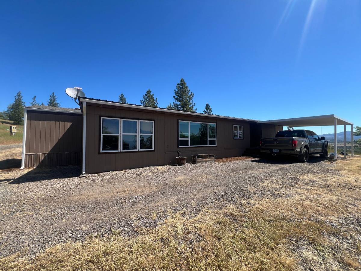 Apartment for rent at 4312 Beagle Rd, White City, OR 97503