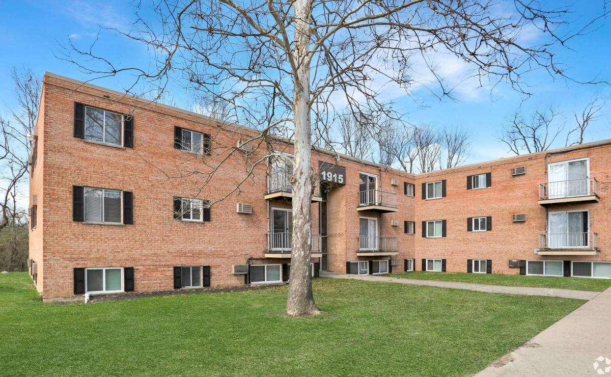 Apartment for rent at 1905 Wyoming Ave, Cincinnati, OH 45205