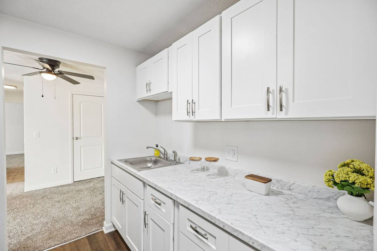 Apartment for rent at 1905 Wyoming Ave, Cincinnati, OH 45205
