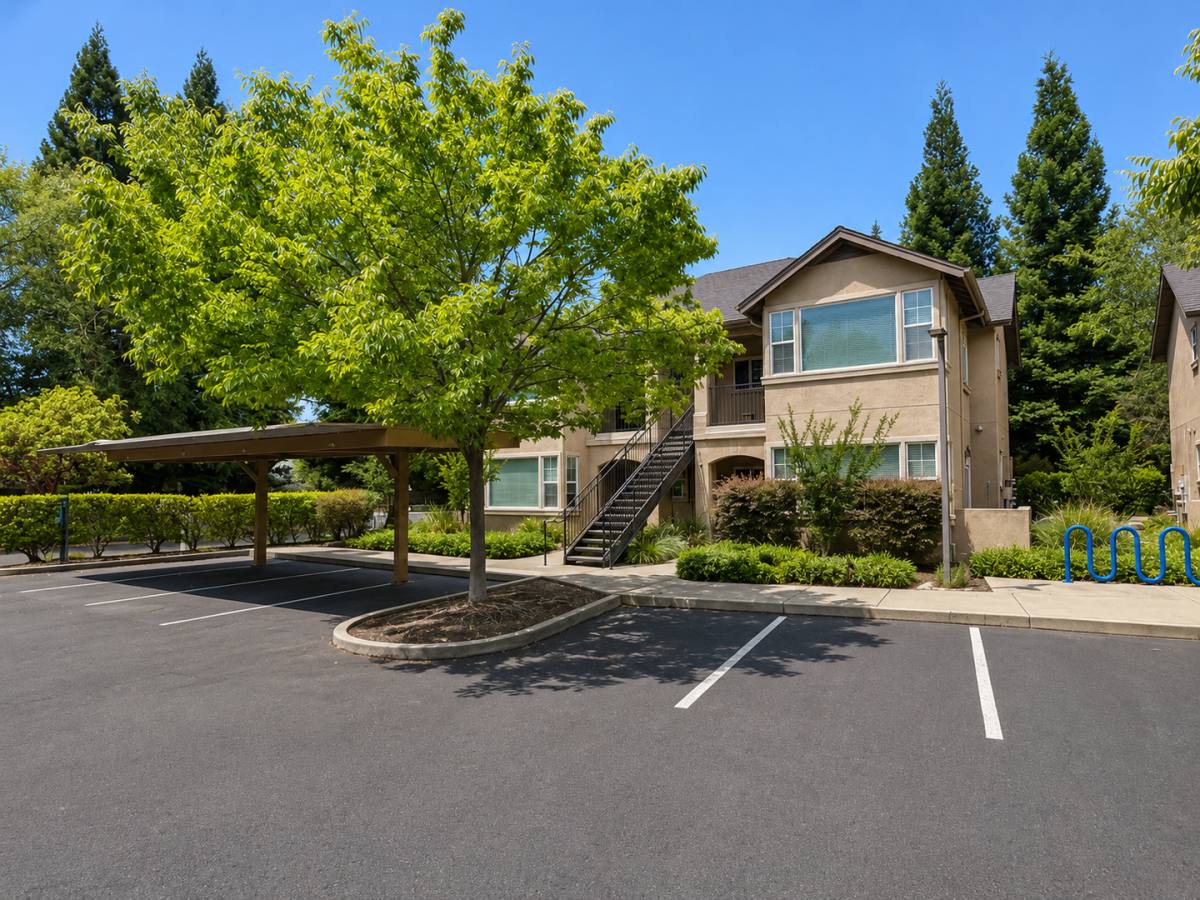 Apartment for rent at 2052 Hartford Dr, Chico, CA 95928