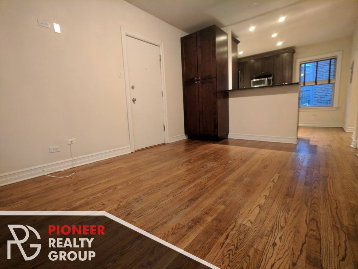 Apartment for rent at 3810 N Sheffield Ave #1E, Chicago, IL 60657