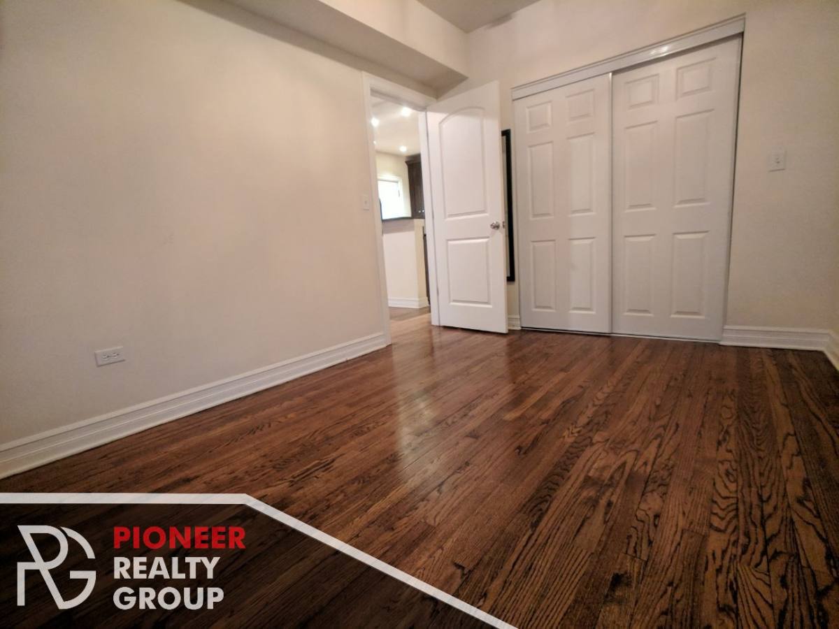 Apartment for rent at 3810 N Sheffield Ave #1E, Chicago, IL 60657