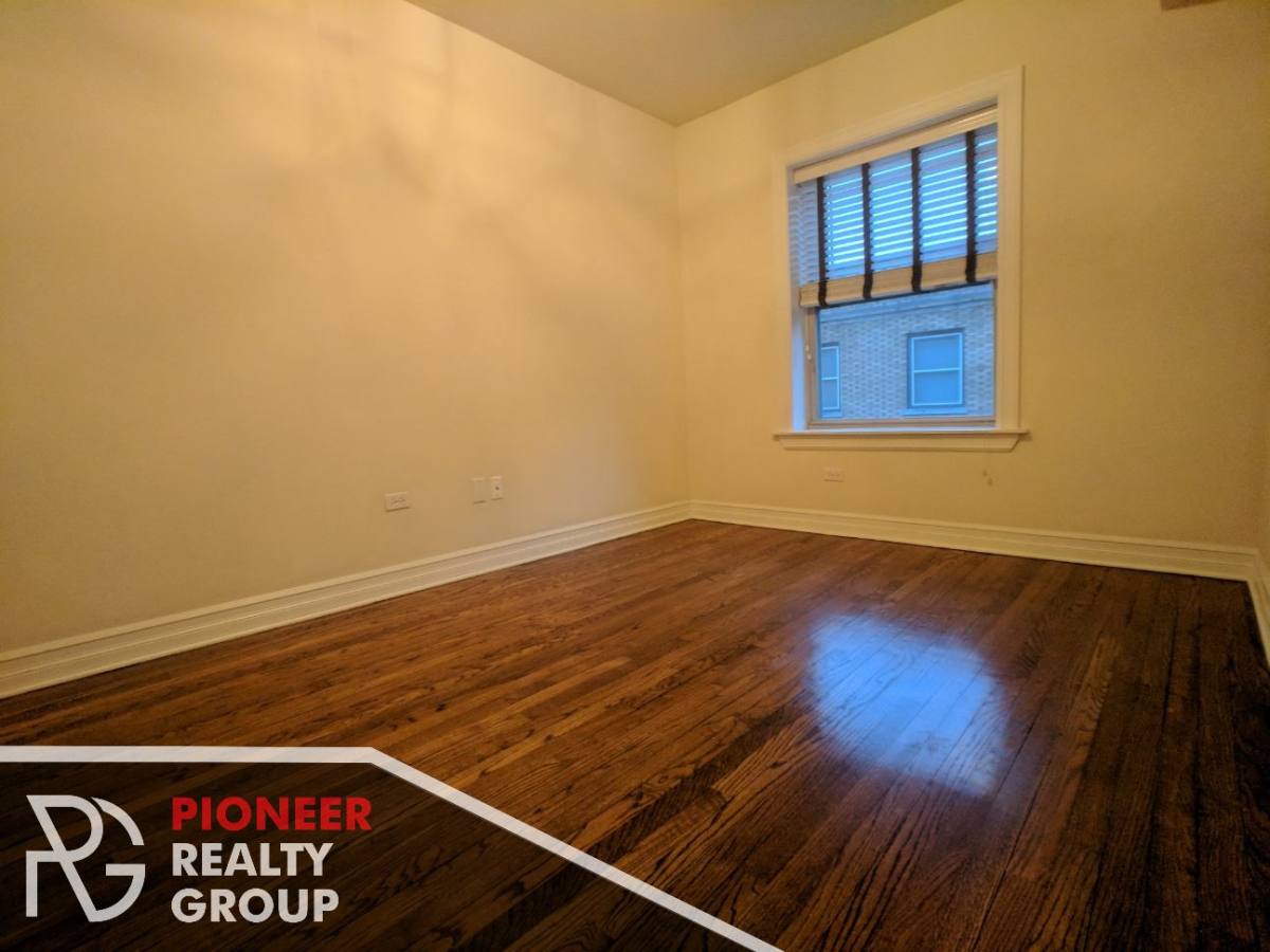 Apartment for rent at 3810 N Sheffield Ave #1E, Chicago, IL 60657