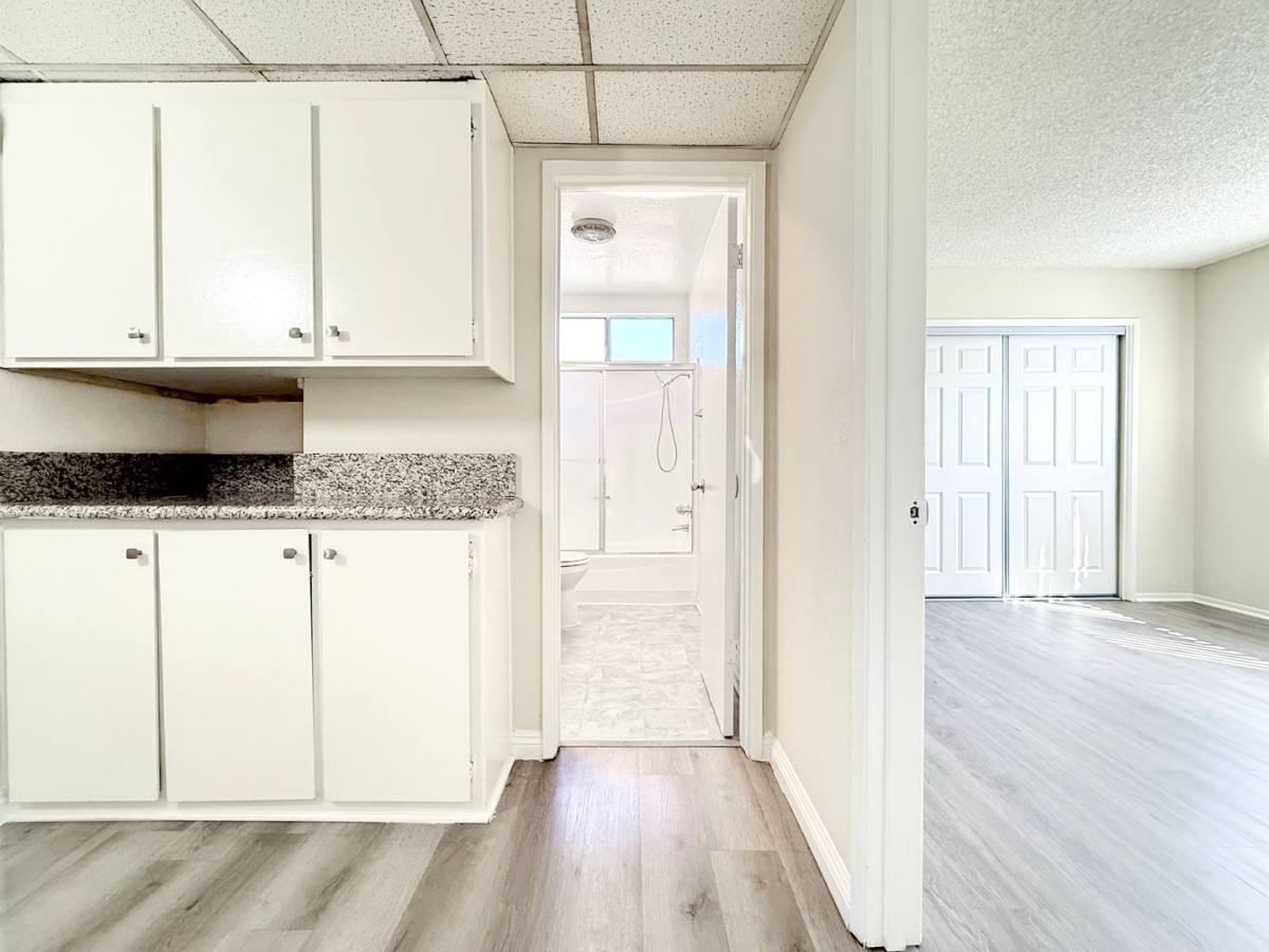 Apartment for rent at 6750 Cedros Ave, Van Nuys, CA 91405