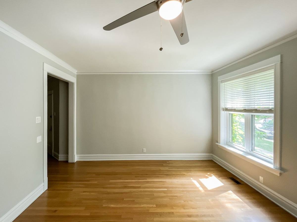 Apartment for rent at 5943 N Magnolia #1, Chicago, IL 60657