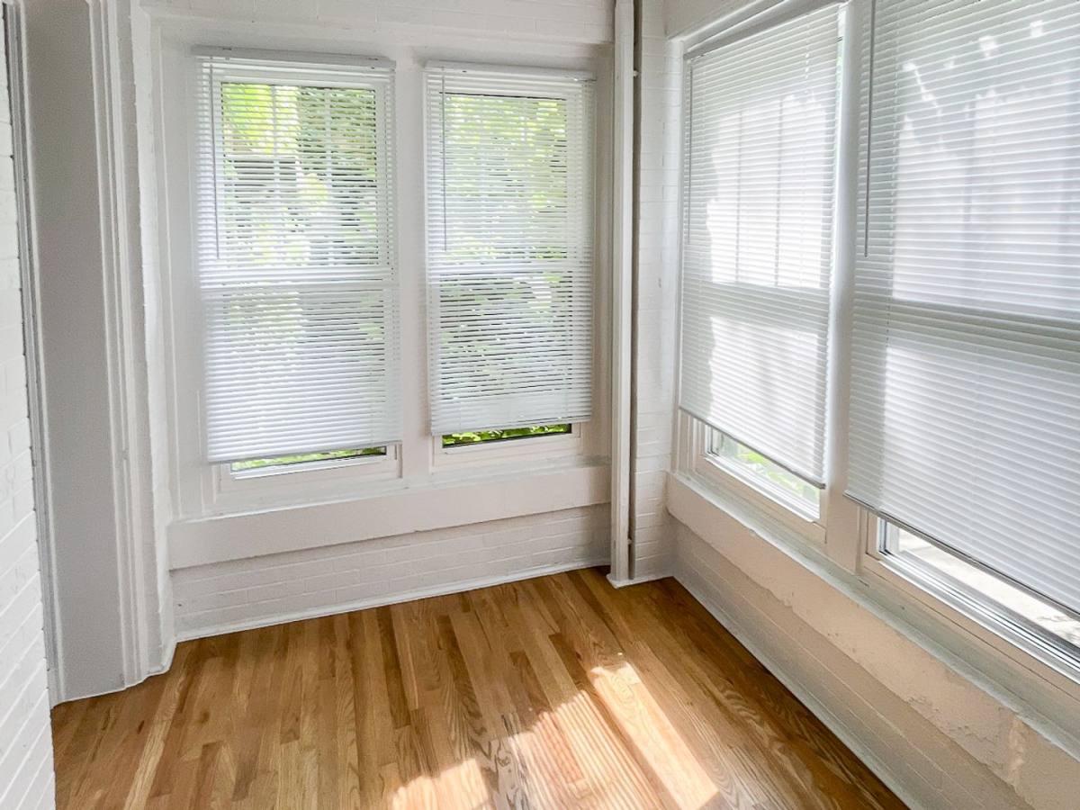 Apartment for rent at 5943 N Magnolia #1, Chicago, IL 60657