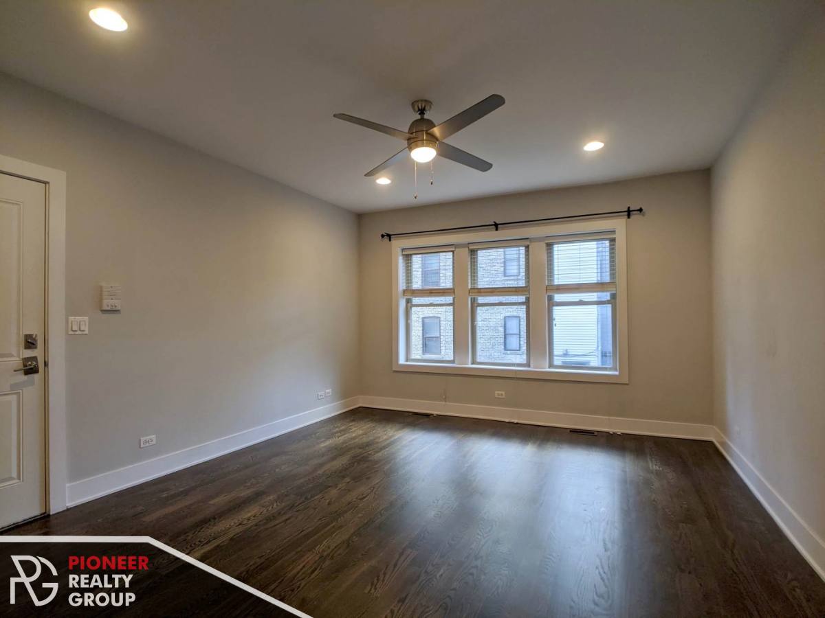 Apartment for rent at 3917 N Janssen Ave #3, Chicago, IL 60657