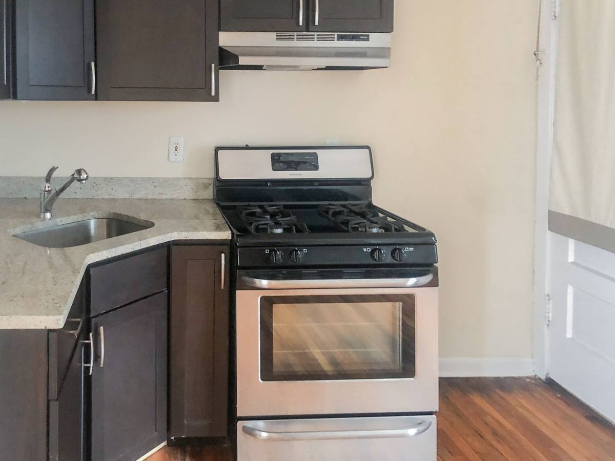 Apartment for rent at 35275 N Broadway St #2E, Chicago, IL 60657