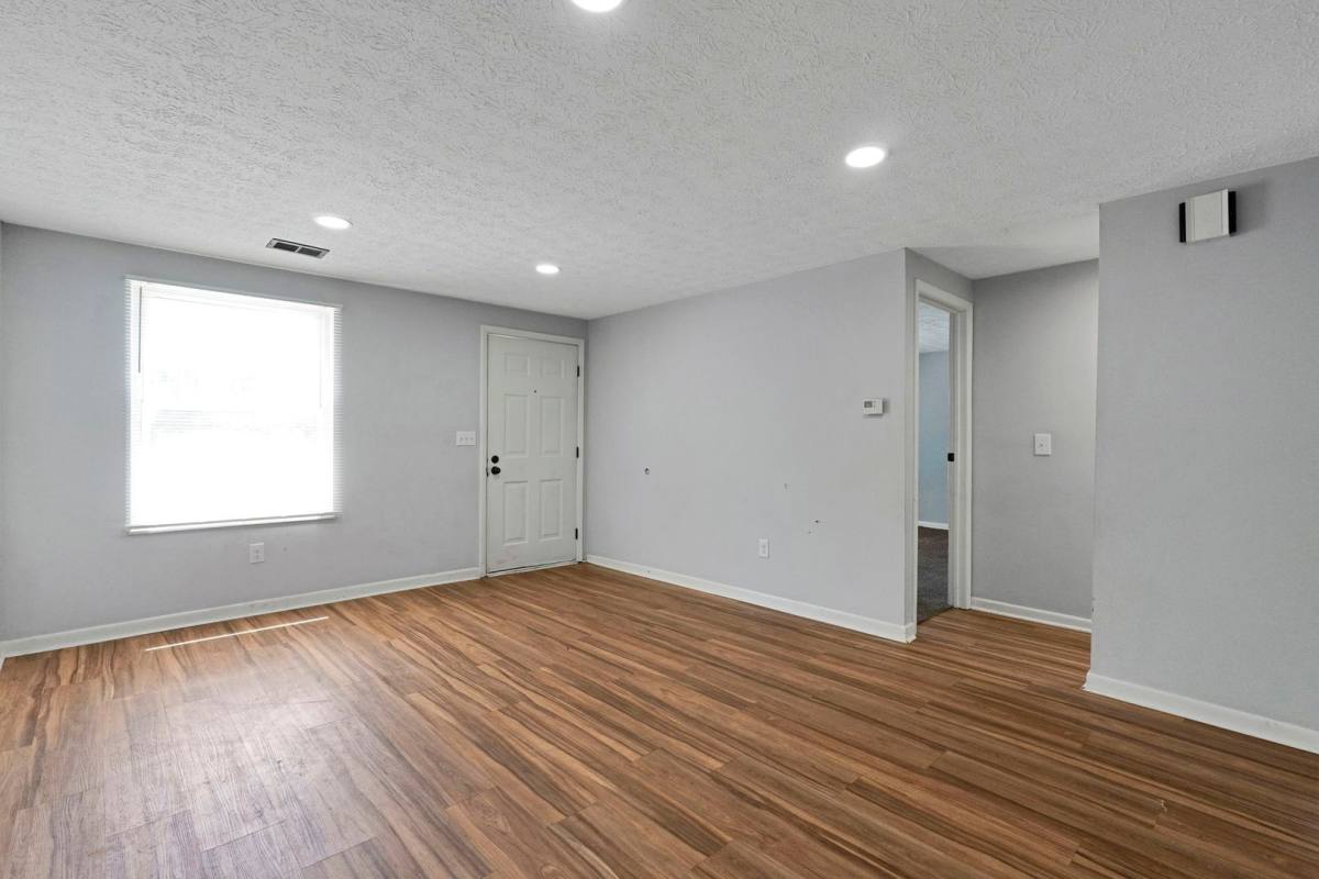 House for rent at 859 Eliots Oak Rd, Columbus, OH 43228