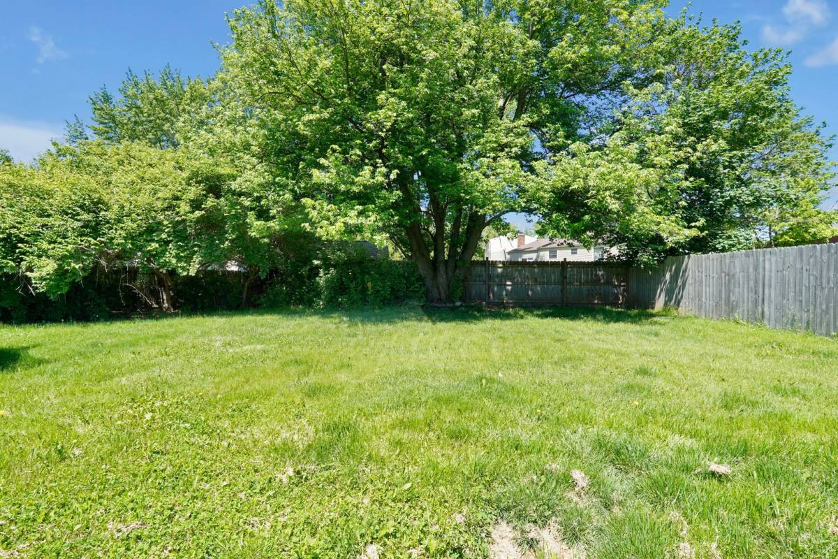 House for rent at 859 Eliots Oak Rd, Columbus, OH 43228