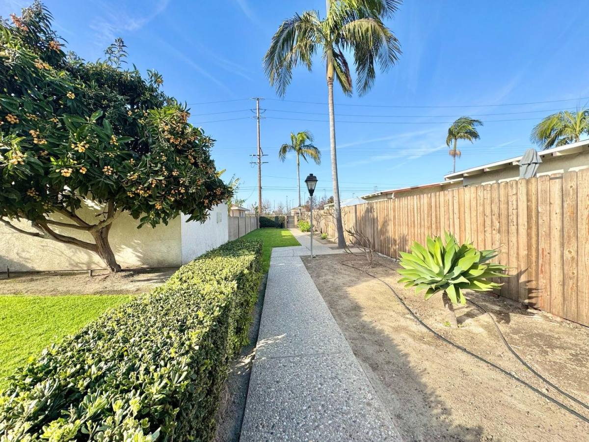 Apartment for rent at 7900 Sfr & 7920 A - Z Trask Ave, Westminster, CA 92683