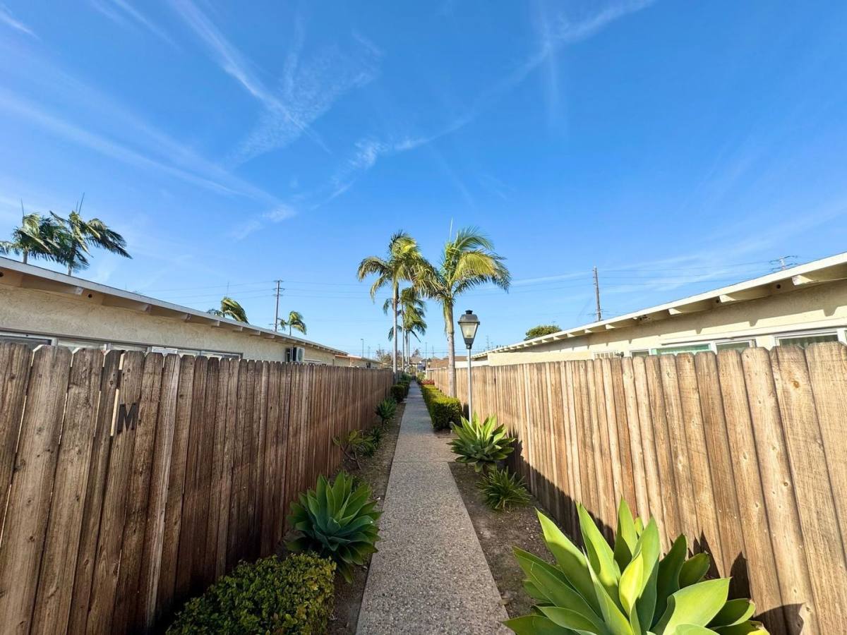 Apartment for rent at 7900 Sfr & 7920 A - Z Trask Ave, Westminster, CA 92683