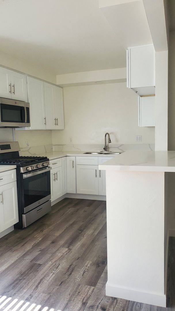 Apartment for rent at 911 N Walnut St, La Habra, CA 90631
