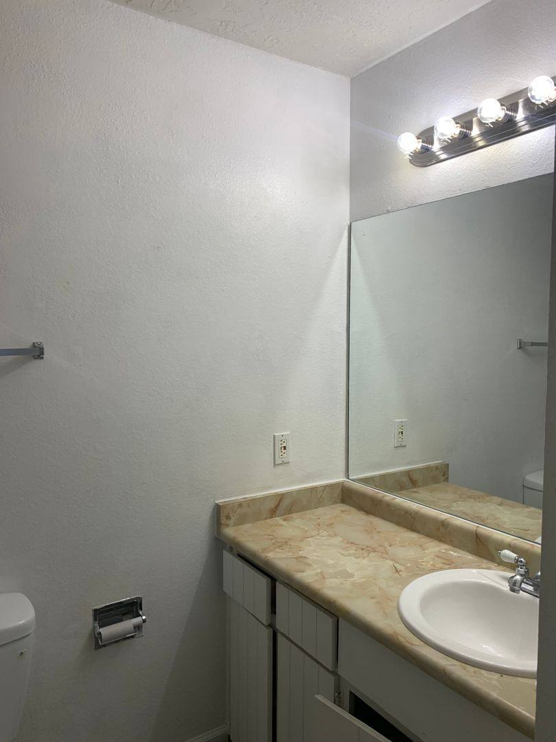 Apartment for rent at 1932 Buena Vista Dr SE, Albuquerque, NM 87106