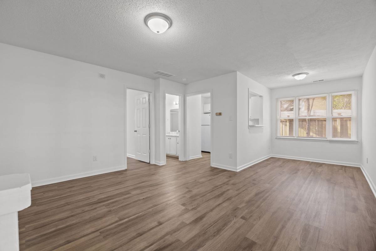 Apartment for rent at 2916-2918 Chapel Hill Rd, Durham, NC 27707
