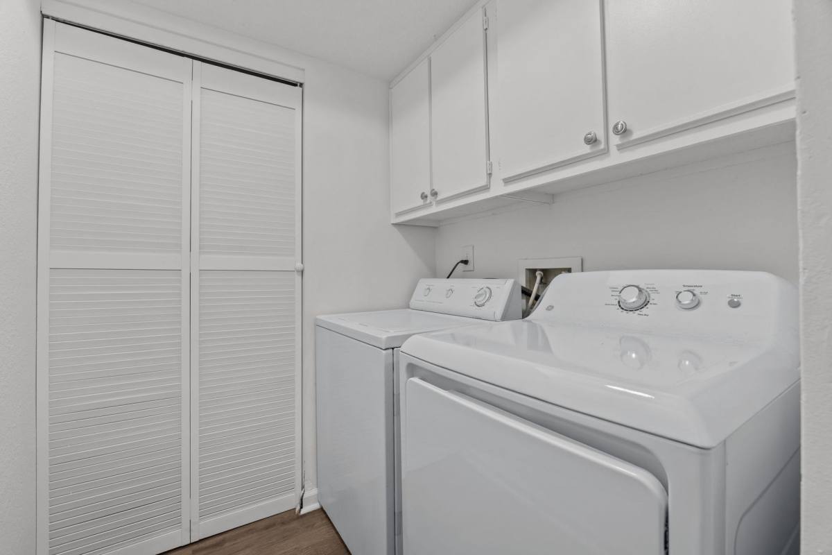 Apartment for rent at 2916-2918 Chapel Hill Rd, Durham, NC 27707