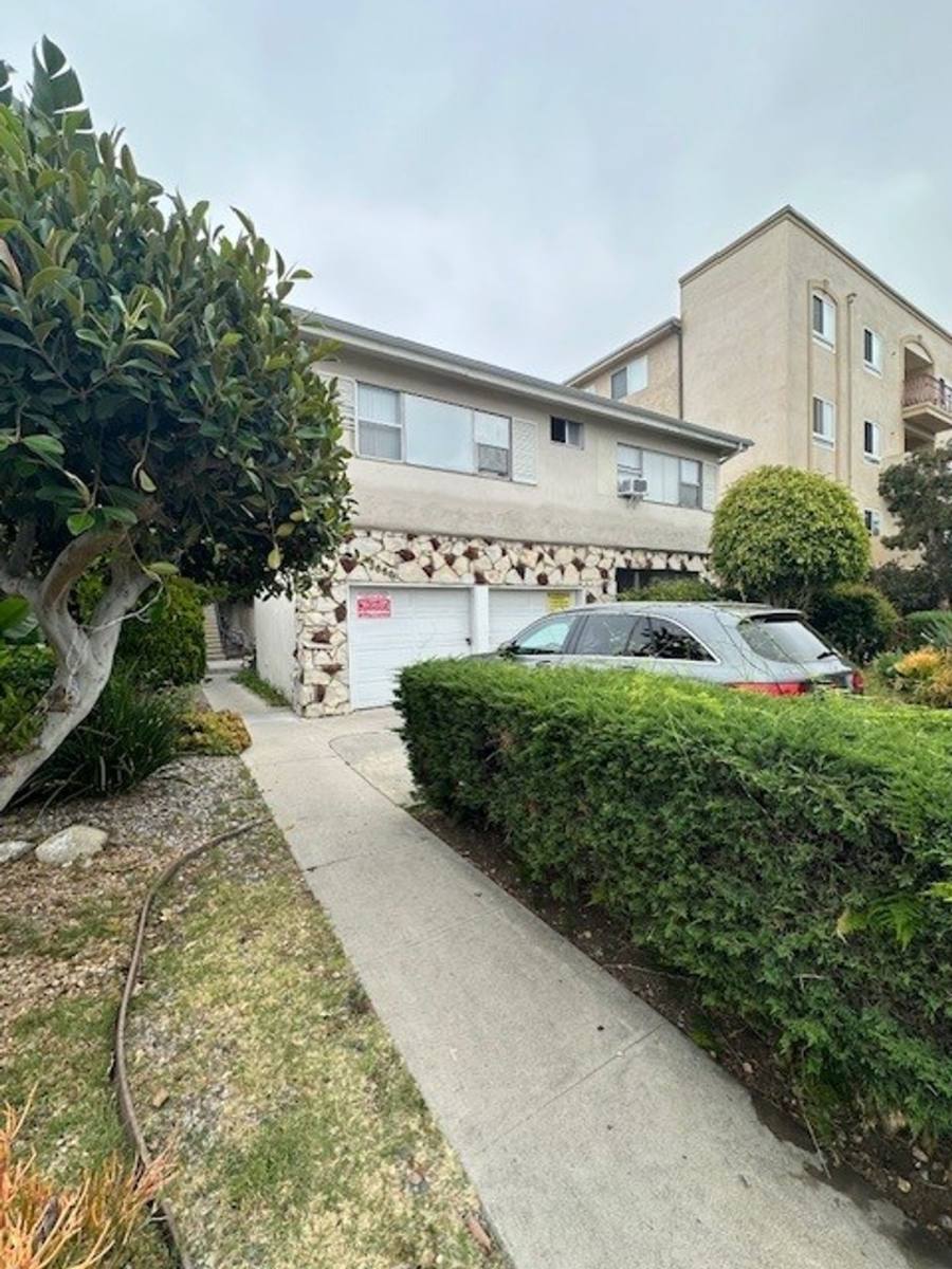 Apartment for rent at 3666 Vinton Ave, Los Angeles, CA 90034