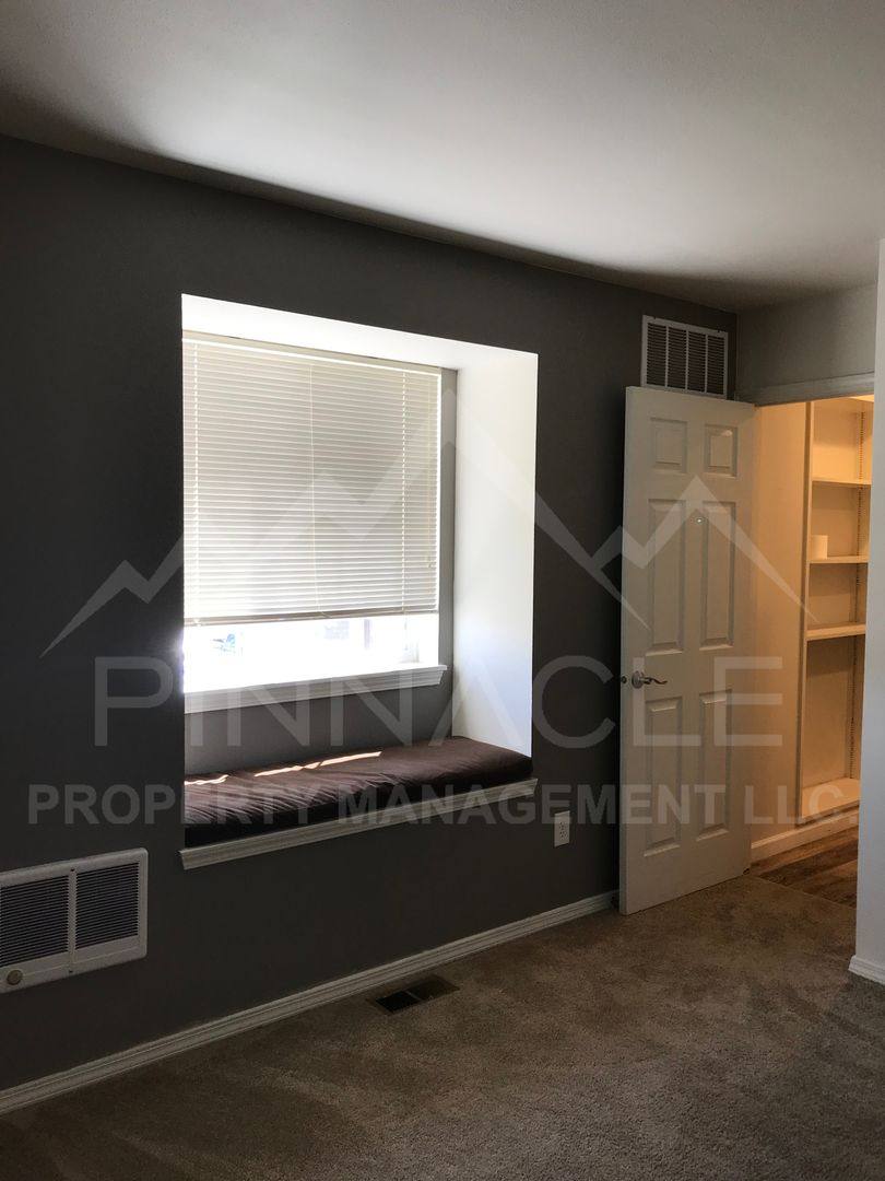 Apartment for rent at 3500 Main St, Yakima, WA 98903