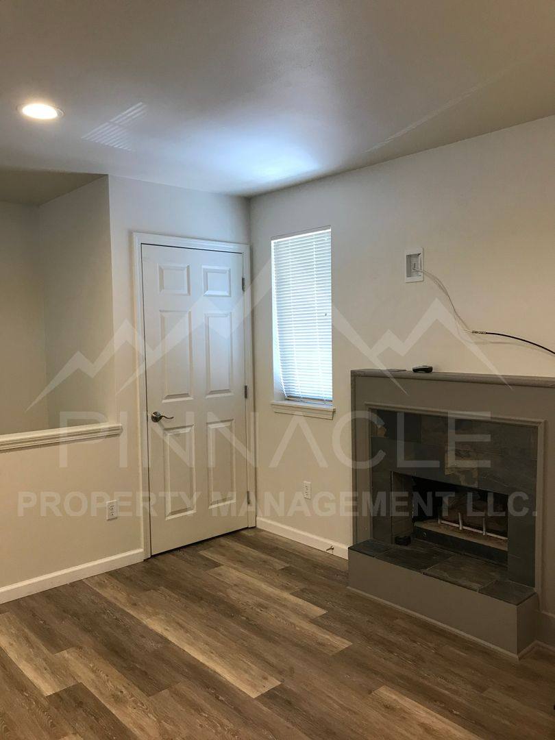 Apartment for rent at 3500 Main St, Yakima, WA 98903