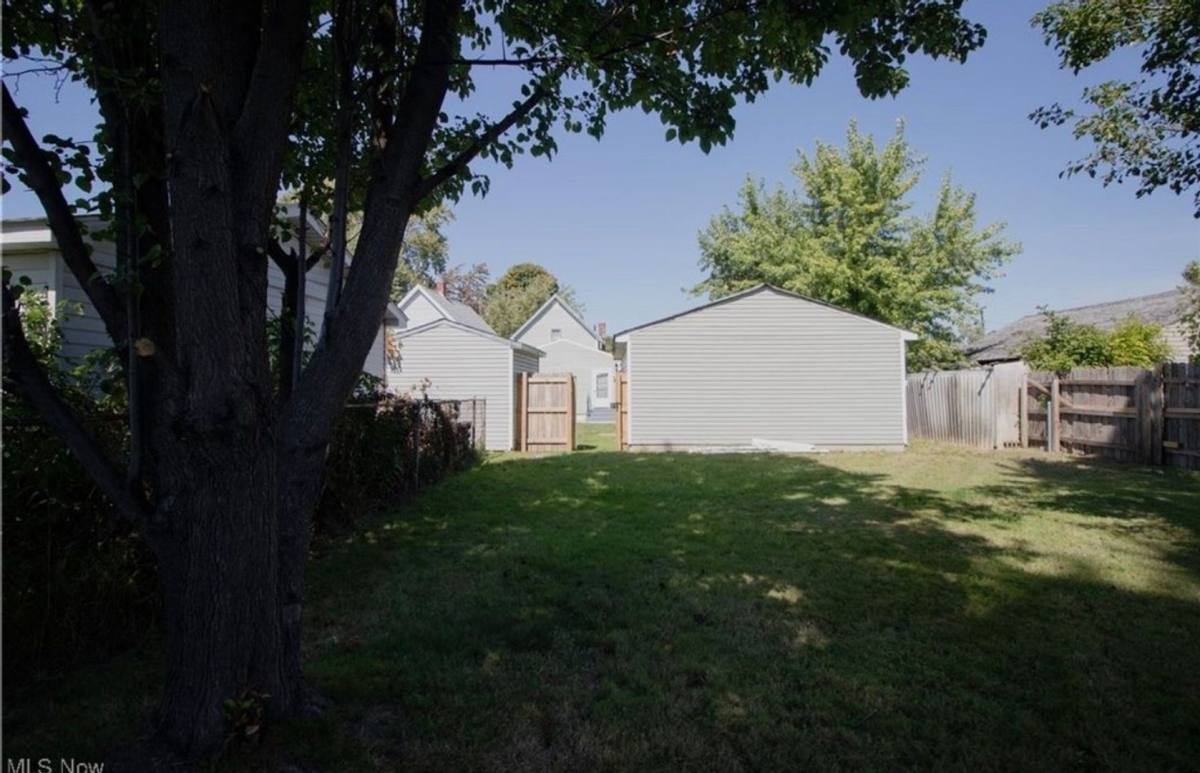 House for rent at 1614 E 49th St, Ashtabula, OH 44004